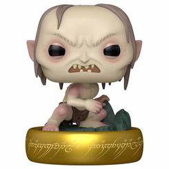 La figura POP! Plus de Gollum de El Señor de los Anillos, de aproximadamente 12?cm de alto, captura con gran fidelidad la expresión torturada del antiguo hobbit convertido en criatura obsesionada por el Anillo Único.